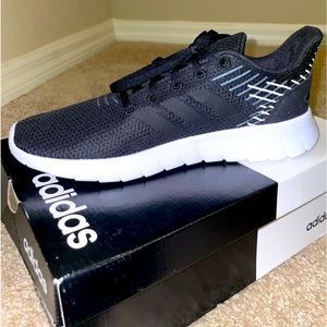 Adidas Running Shoes, Black and White, Size 7.5
